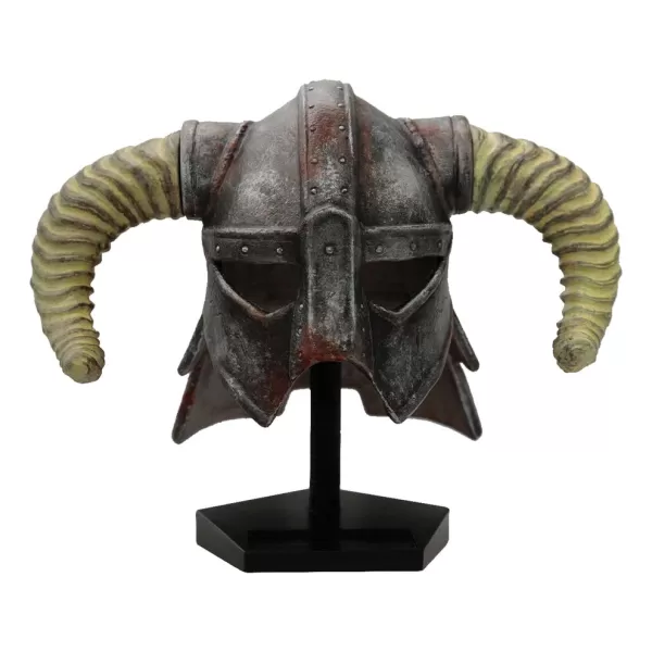 Pra-memerintahkan topi keledar Skyrim Dragonborn anda hari ini di IGN Store!